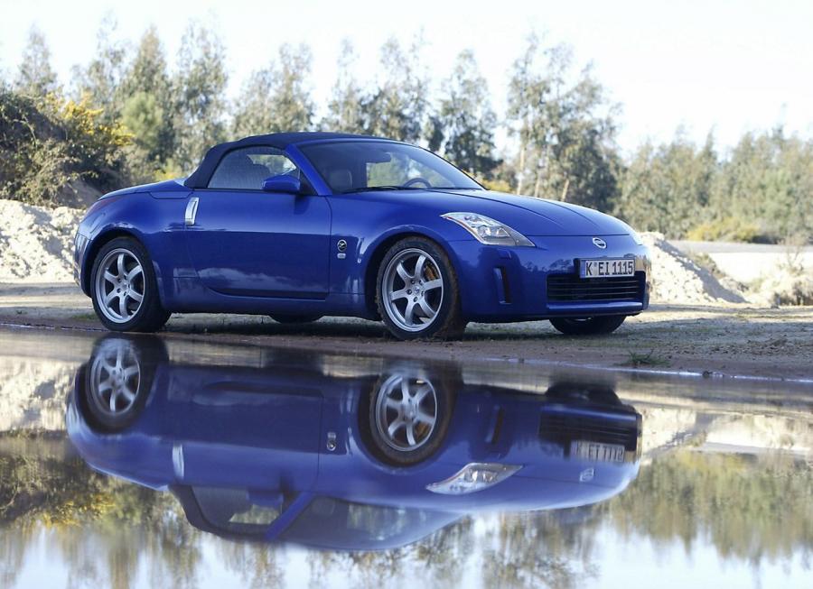  Nissan 350Z Roadster 2005 года  (фото 14 из 25)